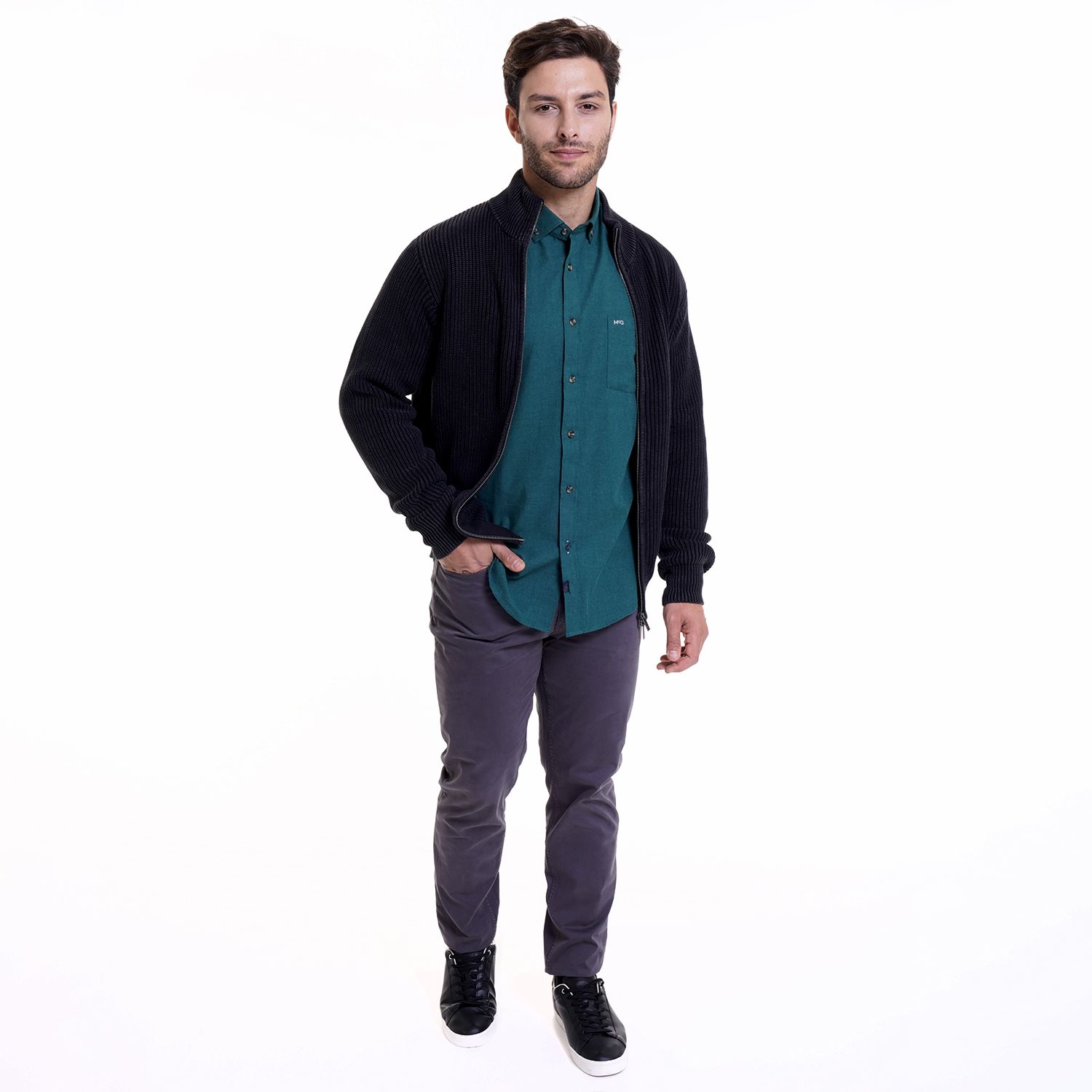 Sweater Manga Larga Liso Cierre Completo