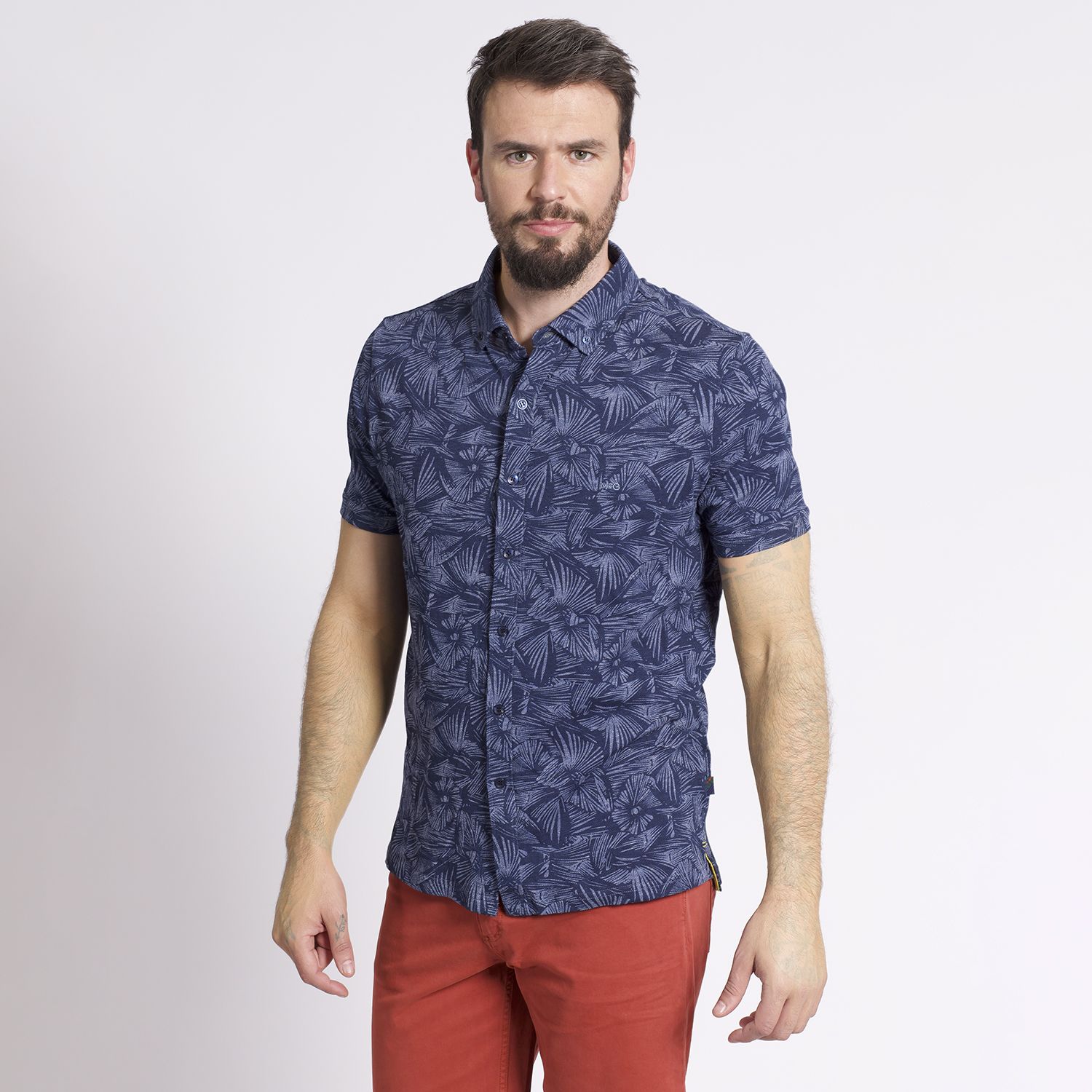 Polera Manga Corta Camisera Regular Fit Estampada