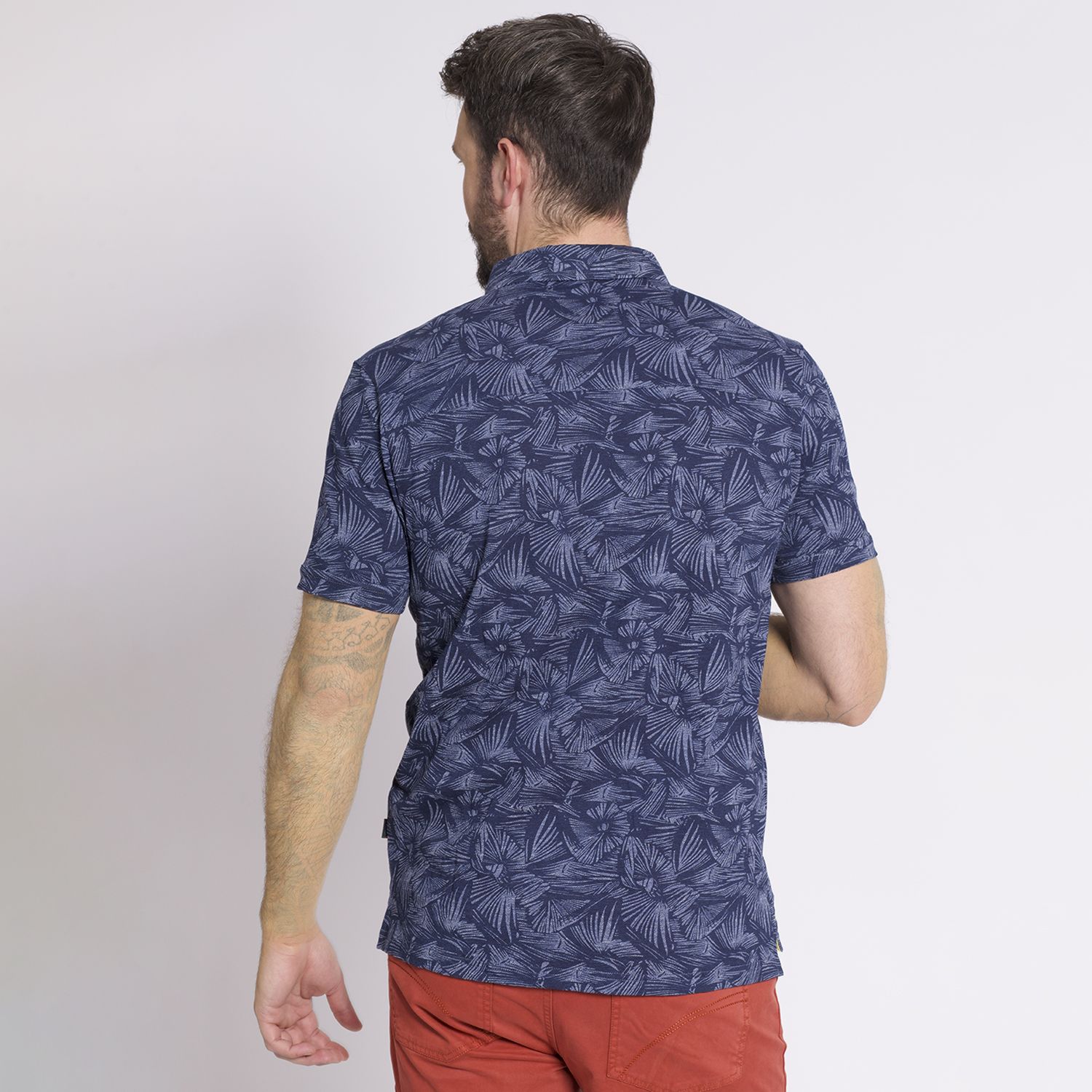 Polera Manga Corta Camisera Regular Fit Estampada